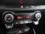 Kia Stonic 1.0 T-GDi MHEV DynamicLine | Trekhaak | Parkeercamera | Navigatie | Climate Control | Apple Carplay/Android Auto | Climate Control | Cruise control |