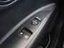 Kia Stonic 1.0 T-GDi MHEV DynamicLine | Trekhaak | Parkeercamera | Navigatie | Climate Control | Apple Carplay/Android Auto | Climate Control | Cruise control |