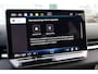 Volkswagen T-Roc Life First Edition | 'App-Connect' draadloze smartphone integratie | Automatische afstandsregeling (Adaptive Cruise Control) | Buitenspiegels elektrisch instel-, verwarm- en inklapbaar