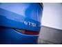Volkswagen T-Roc Life First Edition | 'App-Connect' draadloze smartphone integratie | Automatische afstandsregeling (Adaptive Cruise Control) | Buitenspiegels elektrisch instel-, verwarm- en inklapbaar