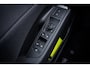Volkswagen T-Roc Life First Edition | 'App-Connect' draadloze smartphone integratie | Automatische afstandsregeling (Adaptive Cruise Control) | Buitenspiegels elektrisch instel-, verwarm- en inklapbaar