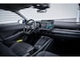Volkswagen T-Roc Life First Edition | 'App-Connect' draadloze smartphone integratie | Automatische afstandsregeling (Adaptive Cruise Control) | Buitenspiegels elektrisch instel-, verwarm- en inklapbaar