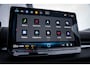 Volkswagen T-Roc Life First Edition | 'App-Connect' draadloze smartphone integratie | Automatische afstandsregeling (Adaptive Cruise Control) | Buitenspiegels elektrisch instel-, verwarm- en inklapbaar