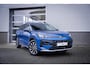 Volkswagen T-Roc Life First Edition | 'App-Connect' draadloze smartphone integratie | Automatische afstandsregeling (Adaptive Cruise Control) | Buitenspiegels elektrisch instel-, verwarm- en inklapbaar