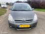 Toyota Verso 1.8 VVT-i Dynamic