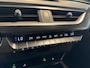 Lexus UX 250h Luxury Line | Carplay | Stoelverwarming | Adaptive Cruise |