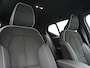 Volvo XC40 T5 Plus Bright Plug In Hybrid 262pk Dealer O.H | Trekhaak Af Fabriek | Camera | Harman / Kardon | Adaptive Cruise |  Alcantara Sportstoelen Memory & Verwarmd | Blis | Apple Carplay | Keyless | Pilot Assist | Stuur Verwarmd | Navigatie | Virtual | DAB+ | 19"L.M | PHEV |