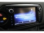 Toyota Yaris 1.5 Hybrid Dynamic | Navigatie | Keyless | Cruise Control | Clima | Camera | 16 inch | Bluetooth | Rijstrooksensor | Dakspoiler