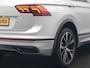 Volkswagen Tiguan 1.4 TSI eHybrid R-Line PHEV 245pk Dealer O.H | Trekhaak Af Fabriek | Adaptive Cruise | IQ Light | Adaptive Onderstel | Camera | Alcantara Sportstoelen & Stuur Verwarmd | Blis | Keyless | Sfeerverlichting | Virtual | Navigatie | DAB | 20"L.M | Plug In Hybrid |