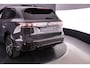 Volkswagen Tiguan R-Line Edition 1.5 TSI eHybrid 272pk DSG Automaat Trekhaak, Panoramadak, Black style, Adaptive cruise control, Elektrische achterklep, Navigatie