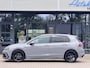 Volkswagen Golf 1.5 eTSI R-Line | Led | Automaat | Pano | Sfeerverlichting | Sportstoelen | Stoel-Stuurverwarming