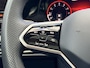 Volkswagen Golf 1.5 eTSI R-Line | Led | Automaat | Pano | Sfeerverlichting | Sportstoelen | Stoel-Stuurverwarming