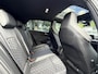 Volkswagen Golf 1.5 eTSI R-Line | Led | Automaat | Pano | Sfeerverlichting | Sportstoelen | Stoel-Stuurverwarming