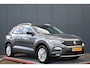 Volkswagen T-Roc 1.0 TSI Style Business camera climate