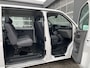Volkswagen Transporter Kombi 2.0 TDI L2H1 9-Persoons Airco Cruise control Parkeersensoren achter Telefoonverbinding Euro 6 Ideaal voor camperombouw Groeps vervoer Taxi Combi Tourer Passenger