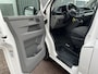 Volkswagen Transporter Kombi 2.0 TDI L2H1 9-Persoons Airco Cruise control Parkeersensoren achter Telefoonverbinding Euro 6 Ideaal voor camperombouw Groeps vervoer Taxi Combi Tourer Passenger