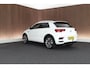 Volkswagen T-Roc 1.5 TSI 150pk DSG R-Line Sport Trekhaak Camera Stuur+Stoelverwarming Keyless Panoramadak Virtual Cockpit Navigatie
