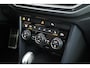 Volkswagen T-Roc 1.5 TSI 150pk DSG R-Line Sport Trekhaak Camera Stuur+Stoelverwarming Keyless Panoramadak Virtual Cockpit Navigatie