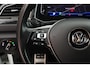 Volkswagen T-Roc 1.5 TSI 150pk DSG R-Line Sport Trekhaak Camera Stuur+Stoelverwarming Keyless Panoramadak Virtual Cockpit Navigatie