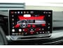 Volkswagen Golf GTI 2.0 TSI 265pk DSG | DCC Onderstel | Panoramadak | Camera | 19" Estoril Velgen