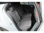 Volkswagen Golf GTI 2.0 TSI 265pk DSG | DCC Onderstel | Panoramadak | Camera | 19" Estoril Velgen