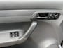Volkswagen Caddy 1.6 TDI Airco Cruise controle Trekhaak 1400kg trekgewicht Parkeersensoren achter Schuifdeur Telefoon verbinding Stuurwielbediening Navigatiesysteem Euro 5 Bpm vrij voor particulier gebruik!!