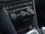 Volkswagen T-Roc 1.5 TSI Sport Business R-line | Pano dak | BEATS Audio | Camera | Stoelverwarming | 18" |