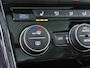Volkswagen T-Roc 1.5 TSI Sport Business R-line | Pano dak | Camera | Stoelverwarming | 18" |