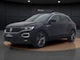 Volkswagen T-Roc 1.5 TSI Sport Business R-line | Pano dak | BEATS Audio | Camera | Stoelverwarming | 18" |