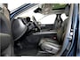 Volvo XC60 2.0 T6 AWD 293kW/399pk Aut8 Plug-in hybrid Plus Dark HARMAN/KARDON + PANORAMADAK + EL.TREKHAAK + 360 CAMERA + BLIS + LANE ASSIST + STOEL-&STUURVERWARMING + ADAPT.CRUISE + PILOT ASSIST + MATRIX LED + KEYLESS + PARKSENSOREN V&A + 20" LM-VELGEN!!