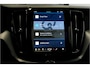 Volvo XC60 2.0 T6 AWD 293kW/399pk Aut8 Plug-in hybrid Plus Dark HARMAN/KARDON + PANORAMADAK + EL.TREKHAAK + 360 CAMERA + BLIS + LANE ASSIST + STOEL-&STUURVERWARMING + ADAPT.CRUISE + PILOT ASSIST + MATRIX LED + KEYLESS + PARKSENSOREN V&A + 20" LM-VELGEN!!
