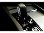 Volvo XC60 2.0 T6 AWD 293kW/399pk Aut8 Plug-in hybrid Plus Dark HARMAN/KARDON + PANORAMADAK + EL.TREKHAAK + 360 CAMERA + BLIS + LANE ASSIST + STOEL-&STUURVERWARMING + ADAPT.CRUISE + PILOT ASSIST + MATRIX LED + KEYLESS + PARKSENSOREN V&A + 20" LM-VELGEN!!