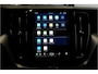 Volvo XC60 2.0 T6 AWD 293kW/399pk Aut8 Plug-in hybrid Plus Dark HARMAN/KARDON + PANORAMADAK + EL.TREKHAAK + 360 CAMERA + BLIS + LANE ASSIST + STOEL-&STUURVERWARMING + ADAPT.CRUISE + PILOT ASSIST + MATRIX LED + KEYLESS + PARKSENSOREN V&A + 20" LM-VELGEN!!