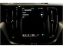 Volvo XC60 2.0 T6 AWD 293kW/399pk Aut8 Plug-in hybrid Plus Dark HARMAN/KARDON + PANORAMADAK + EL.TREKHAAK + 360 CAMERA + BLIS + LANE ASSIST + STOEL-&STUURVERWARMING + ADAPT.CRUISE + PILOT ASSIST + MATRIX LED + KEYLESS + PARKSENSOREN V&A + 20" LM-VELGEN!!