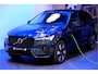 Volvo XC60 2.0 T6 AWD 293kW/399pk Aut8 Plug-in hybrid Plus Dark HARMAN/KARDON + PANORAMADAK + EL.TREKHAAK + 360 CAMERA + BLIS + LANE ASSIST + STOEL-&STUURVERWARMING + ADAPT.CRUISE + PILOT ASSIST + MATRIX LED + KEYLESS + PARKSENSOREN V&A + 20" LM-VELGEN!!