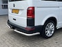 Volkswagen Transporter Kombi 2.0 TDI L1H1 BTW EN BPM VRIJ!! Airco Trekhaak 2500 kg trekgewicht Telefoonverbinding Groeps vervoer Taxi Combi Tourer Passenger