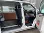 Volkswagen Transporter Kombi 2.0 TDI L1H1 BTW EN BPM VRIJ!! Airco Trekhaak 2500 kg trekgewicht Telefoonverbinding Groeps vervoer Taxi Combi Tourer Passenger