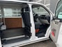 Volkswagen Transporter Kombi 2.0 TDI L1H1 BTW EN BPM VRIJ!! Airco Trekhaak 2500 kg trekgewicht Telefoonverbinding Groeps vervoer Taxi Combi Tourer Passenger