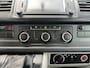Volkswagen Transporter Kombi 2.0 TDI L1H1 BTW EN BPM VRIJ!! Airco Trekhaak 2500 kg trekgewicht Telefoonverbinding Groeps vervoer Taxi Combi Tourer Passenger