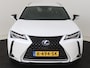 Lexus UX 250h Preference Line | Dealer Onderhouden | Trekhaak | Blind Spot Monitor | Parkeersensoren voor+achter | Climate Control | LED verlichting |