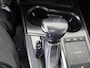 Lexus UX 250h Preference Line | Dealer Onderhouden | Trekhaak | Blind Spot Monitor | Parkeersensoren voor+achter | Climate Control | LED verlichting |
