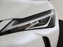 Lexus UX 250h Preference Line | Dealer Onderhouden | Trekhaak | Blind Spot Monitor | Parkeersensoren voor+achter | Climate Control | LED verlichting |