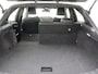 Lexus UX 250h Preference Line | Dealer Onderhouden | Trekhaak | Blind Spot Monitor | Parkeersensoren voor+achter | Climate Control | LED verlichting |