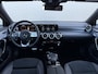 Mercedes-Benz A-klasse 180 Business Solution AMG | Pano | CarPlay | Ambient Light | Camera | 18 inch