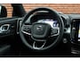 Volvo XC40 T4 Plug-in hybrid Plus Bright | Trekhaak | Parkeercamera | Elektrisch Verstelbare Voorstoelen | Adaptieve Cruise Control | BLIS Dodehoekdetectie | Harman Kardon | Verwarmbare Voorstoelen