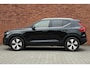 Volvo XC40 T4 Plug-in hybrid Plus Bright | Trekhaak | Parkeercamera | Elektrisch Verstelbare Voorstoelen | Adaptieve Cruise Control | BLIS Dodehoekdetectie | Harman Kardon | Verwarmbare Voorstoelen