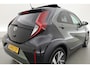 Toyota Aygo X 1.0 VVT-i MT Envy | Rijklaar! | Orig. NL | Soft Top | JBL Audio | NAV+App.Connect | Camera | Adapt. Cruise | 18'' | LaneAssist | Climate V