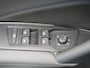Volkswagen Tiguan 1.5 eHybrid R-Line Business Automaat - IQ light - 360 Camera - Navigatie - Stoelverwarming - Trekhaak - ErgoActive stoel - Park Assist