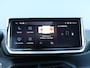 Peugeot e-2008 EV Allure Avantage 54 kWh 1ste Eigenaar | Navigatie | Parkeersensoren V+A | Climate Control | Apple Carplay & Android Auto | 17" LMV