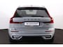 Volvo XC60 T6 Recharge AWD Ultra Black Edition - Panorama/schuifdak - IntelliSafe Assist & Surround - 360º Camera - Bowers & Wilkins audio - Adaptieve LED koplampen - Verwarmde voorstoelen, stuur & achterbank - Parkeersensoren voor & achter - Elektr. bedienb. voorstoelen met geheugen - Head up display - Draadloze tel. lader - Extra getint glas - Inklapbare trekhaak - 21' LMV